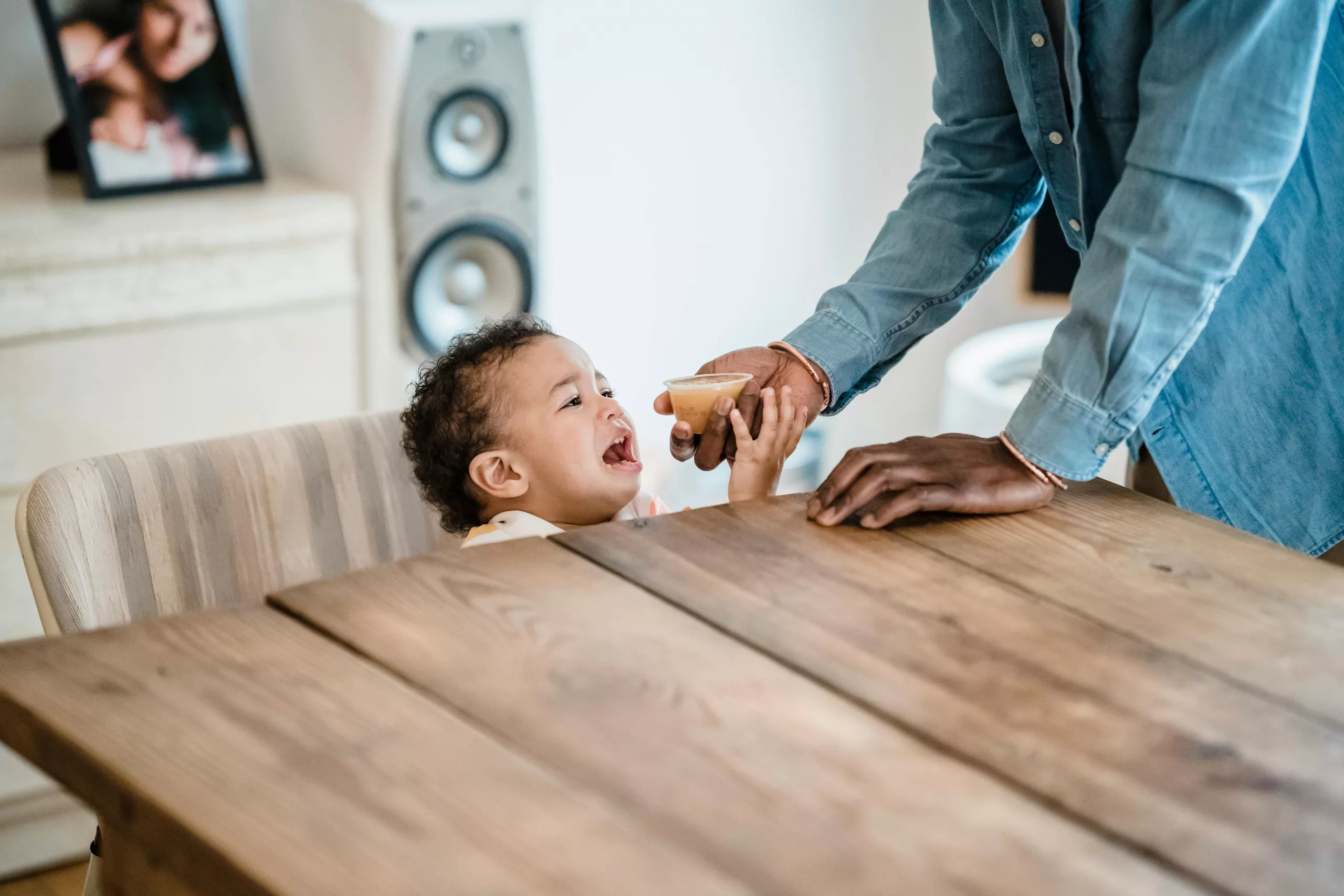 Les dangers des gourdes de compote pour les enfants